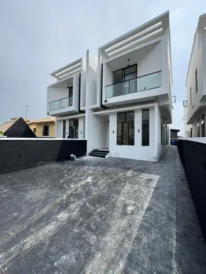 4bdrm Duplex in Idado Estate for rent