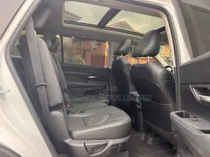 Toyota Grand Highlander XLE FWD 2024 White