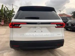 Toyota Grand Highlander XLE FWD 2024 White