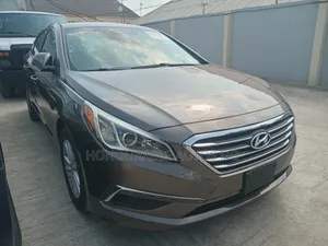 Hyundai Sonata Limited w/Brown Leather PZEV 4dr Sedan (2.4L 4cyl 6A)