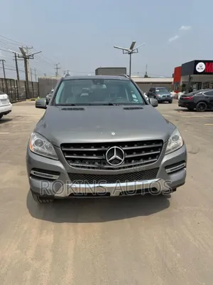 Mercedes-Benz M Class ML350 4MATIC 4dr SUV AWD (3.5L 6cyl 7A) 2015 Gray