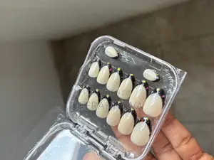 Press-on Nails