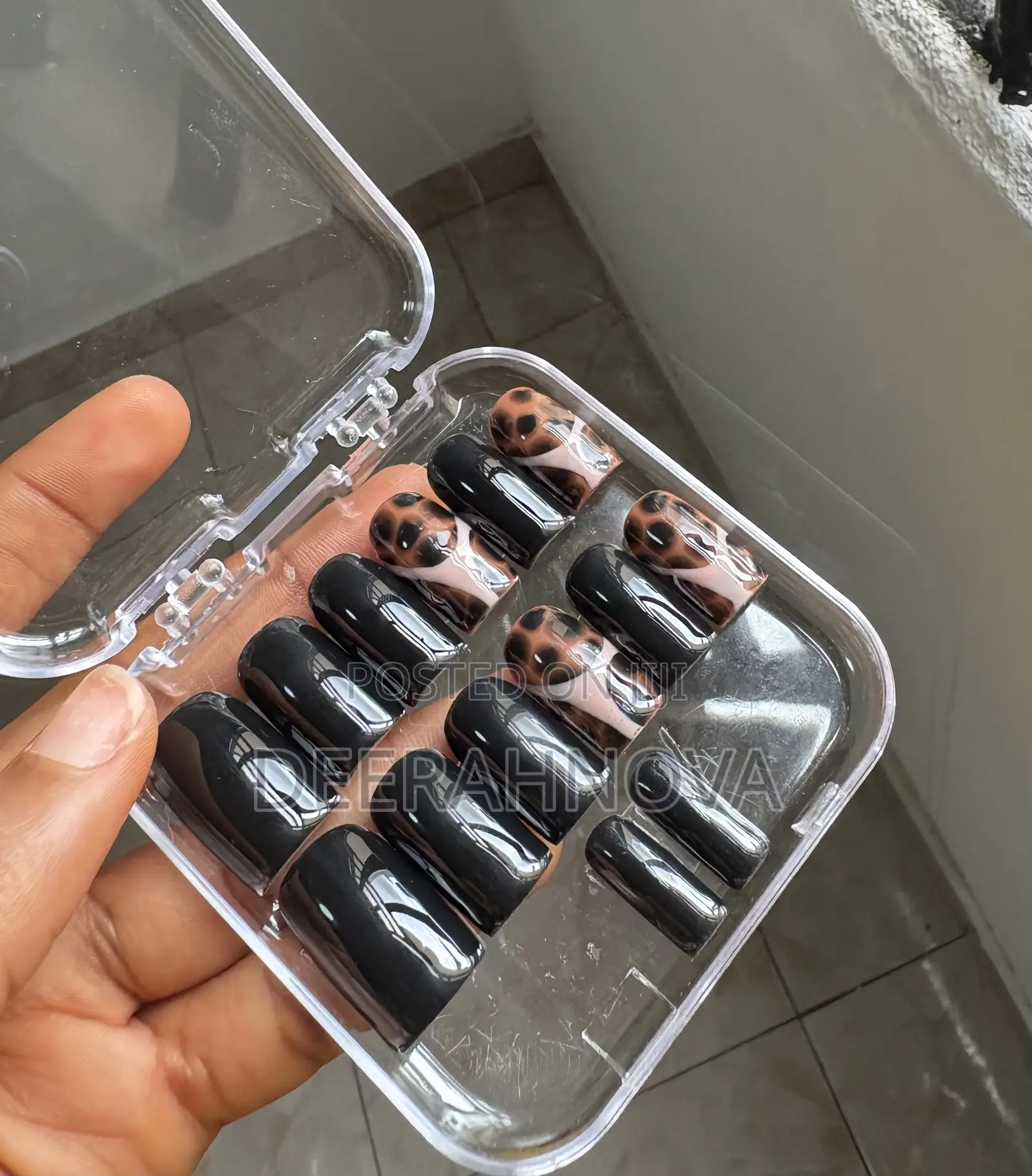 Press-on Nails