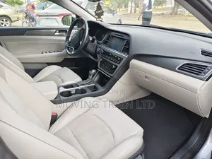 Hyundai Sonata Limited 2.0T Seban (2.0L 4cyl 6A) 2016 Silver