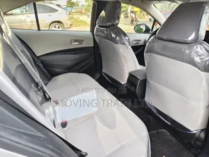 Toyota Corolla LE 2022 Silver