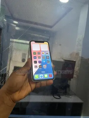 Apple iPhone 11 64 GB White