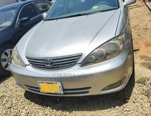 Toyota Camry 2005 Silver