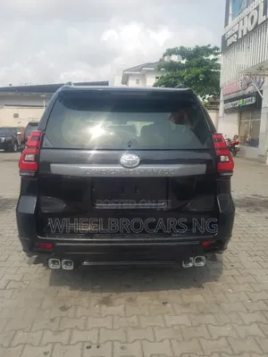 Toyota Land Cruiser Prado 2.7 i 2012 Black