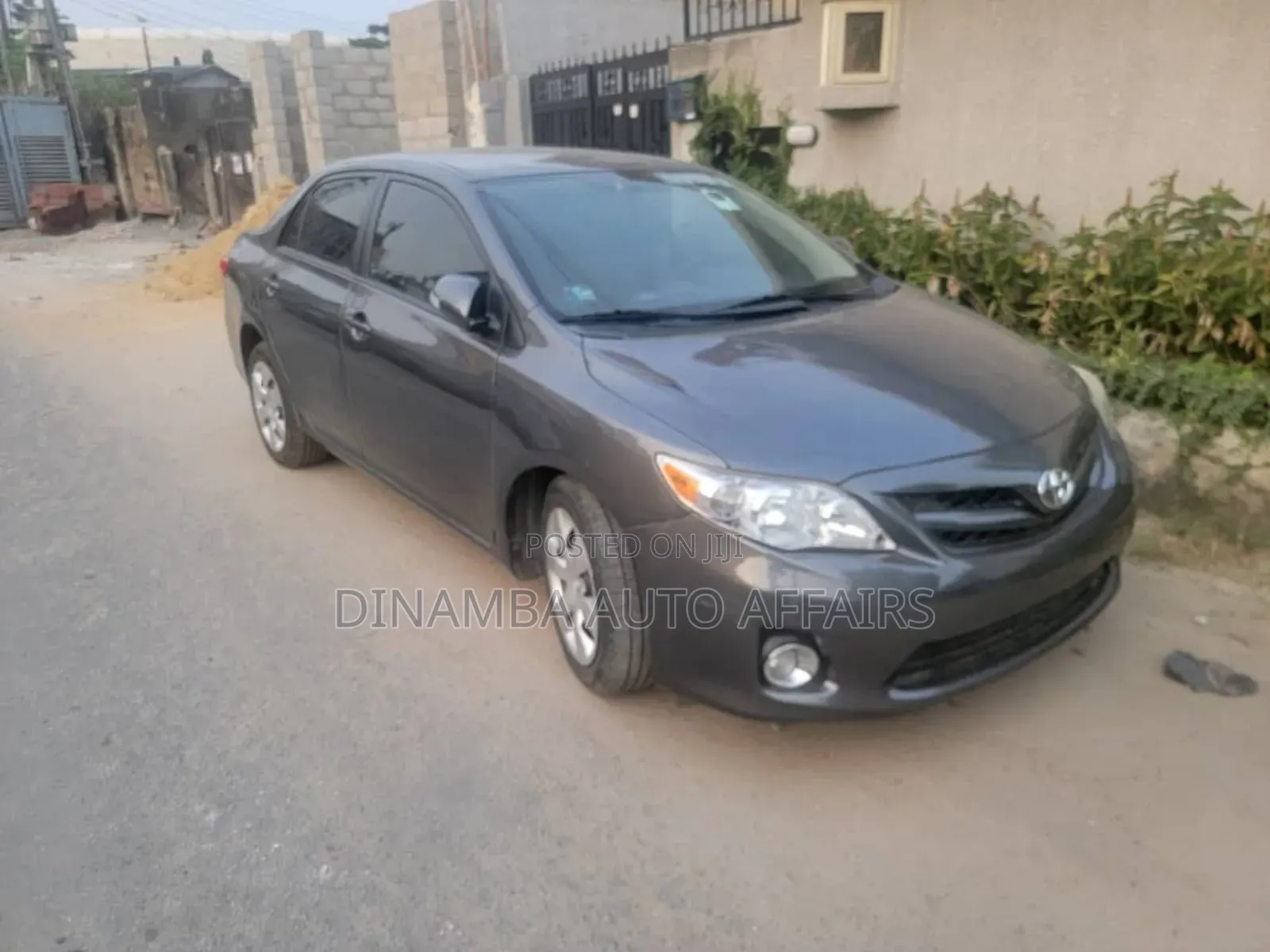 Toyota Corolla 2012 Gray