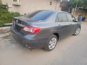 Toyota Corolla 2012 Gray