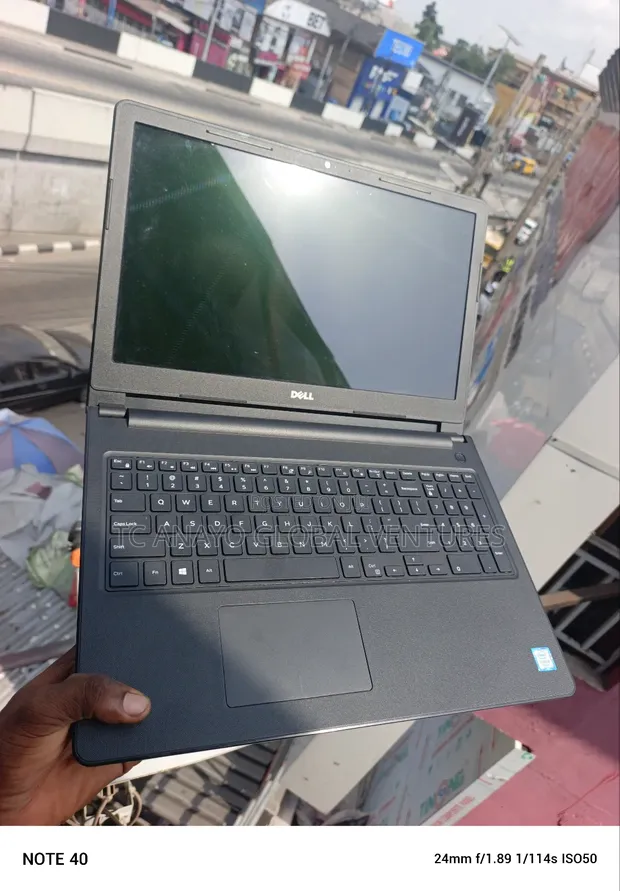セール，新品】 DELL Inspiron 15 3567