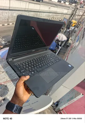 Laptop Dell Inspiron 15 3567 8GB Intel Core i3 SSD 128GB