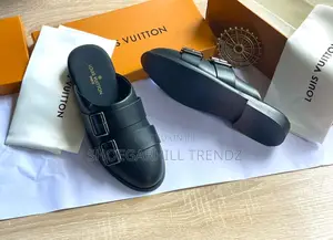 Lv Men Buckle Half Shoes