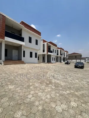 4bdrm Duplex in Guzape District for sale