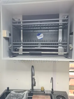 80cm Pull Down Plate Rack
