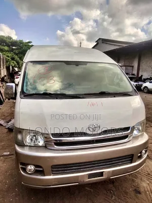 Toyota HiAce 2018 Beige