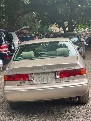 Toyota Camry 2002 Gold