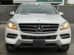 Mercedes-Benz M Class ML350 4MATIC 4dr SUV AWD (3.5L 6cyl 7A) 2015