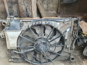 Radiator Hyundai Genesis 2012