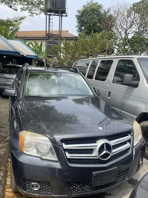 Mercedes-Benz GLK-Class 2011