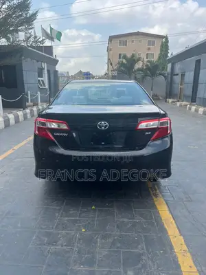Toyota Camry SE 4dr Sedan (2.5L 4cyl 6A) 2012 Black