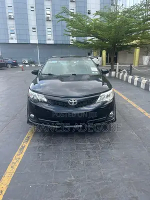 Toyota Camry SE 4dr Sedan (2.5L 4cyl 6A) 2012 Black