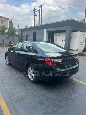Toyota Camry SE 4dr Sedan (2.5L 4cyl 6A) 2012 Black