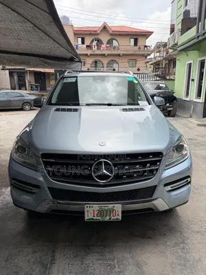 Mercedes-Benz M Class ML350 4MATIC 4dr SUV AWD (3.5L 6cyl 7A) 2015 Gray