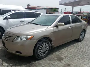 Toyota Camry 2009 Gold