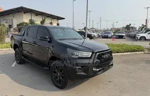 Toyota Hilux 2023 Black