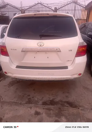 Toyota Highlander Limited 2008 White