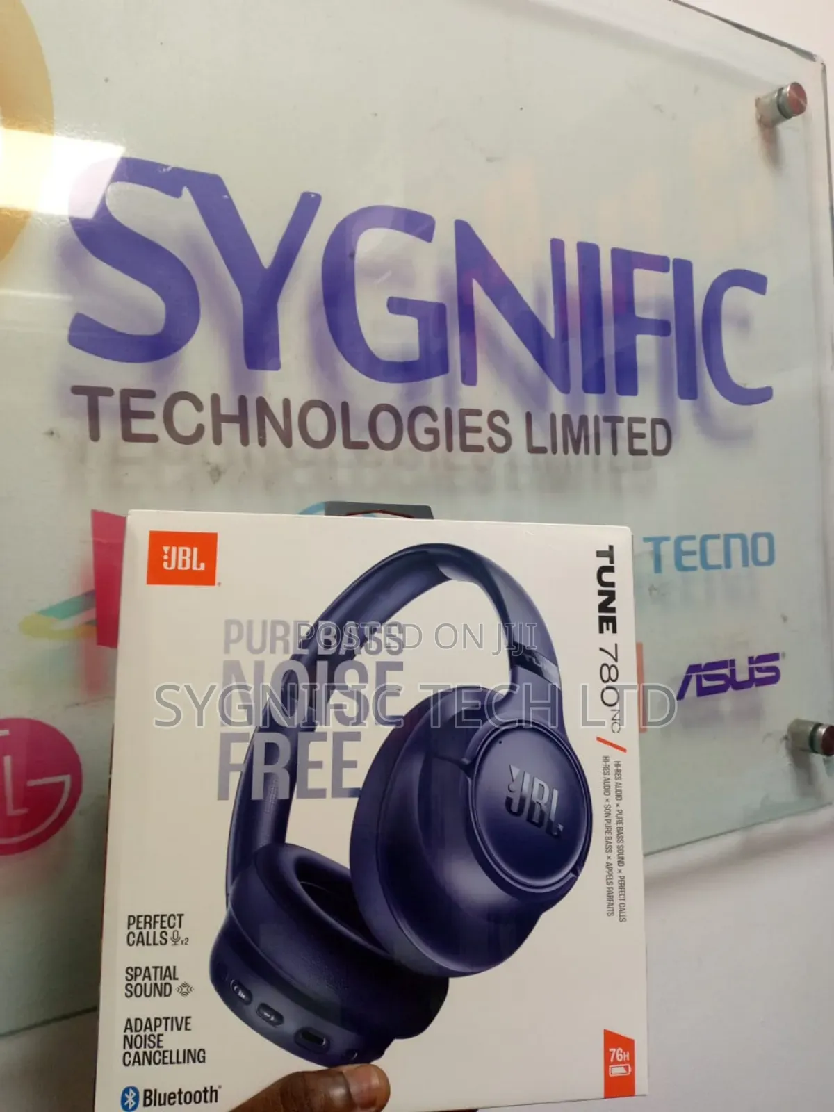 JBL Tune 780nc Headphone
