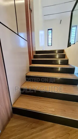 5bdrm Duplex in Atlantic Nominee for sale
