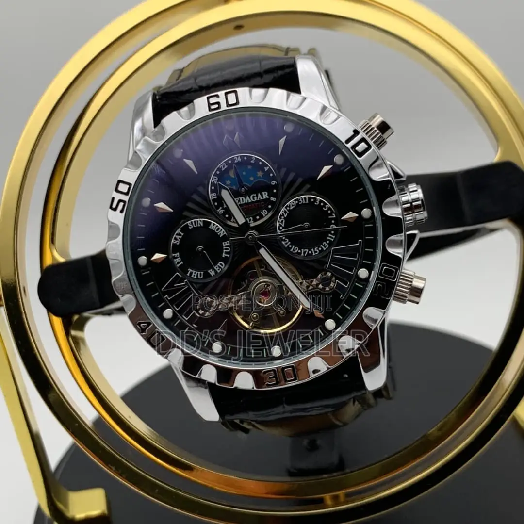 Wristwatch Poedagar
