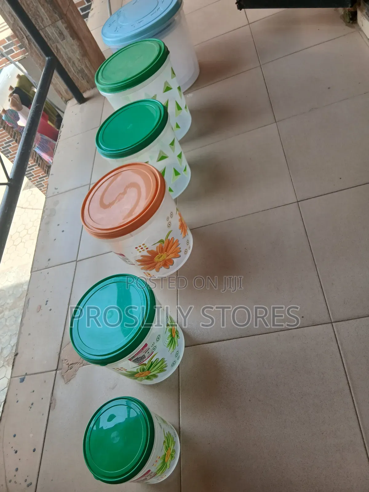 Keepfresh Small Plastic Storage Box With Cover 3litres