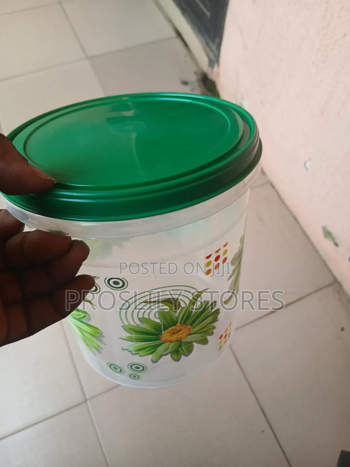 Keepfresh Small Plastic Storage Box With Cover 3litres