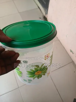 Keepfresh Small Plastic Storage Box With Cover 3litres