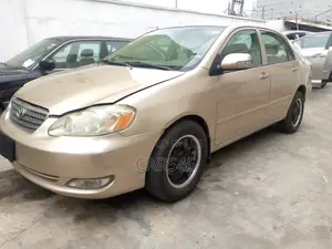 Toyota Corolla 2006 Gold