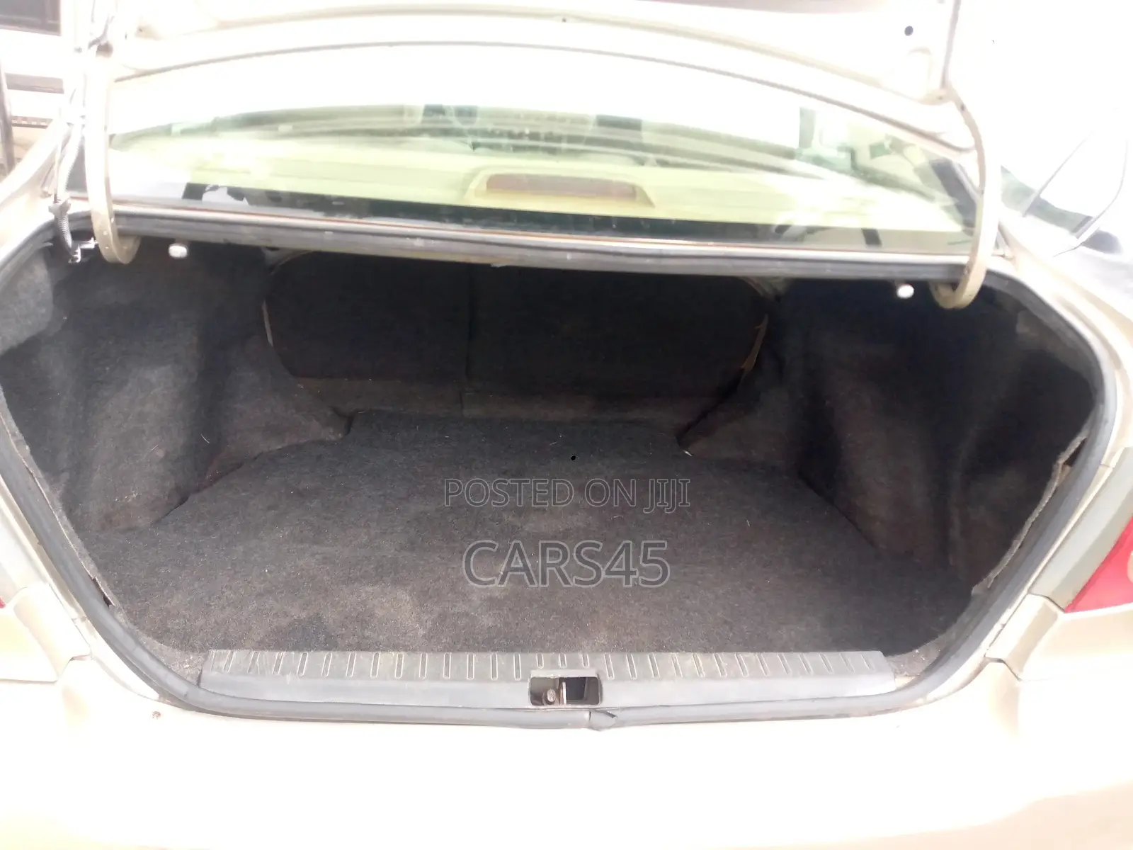 Toyota Corolla 2006 Gold