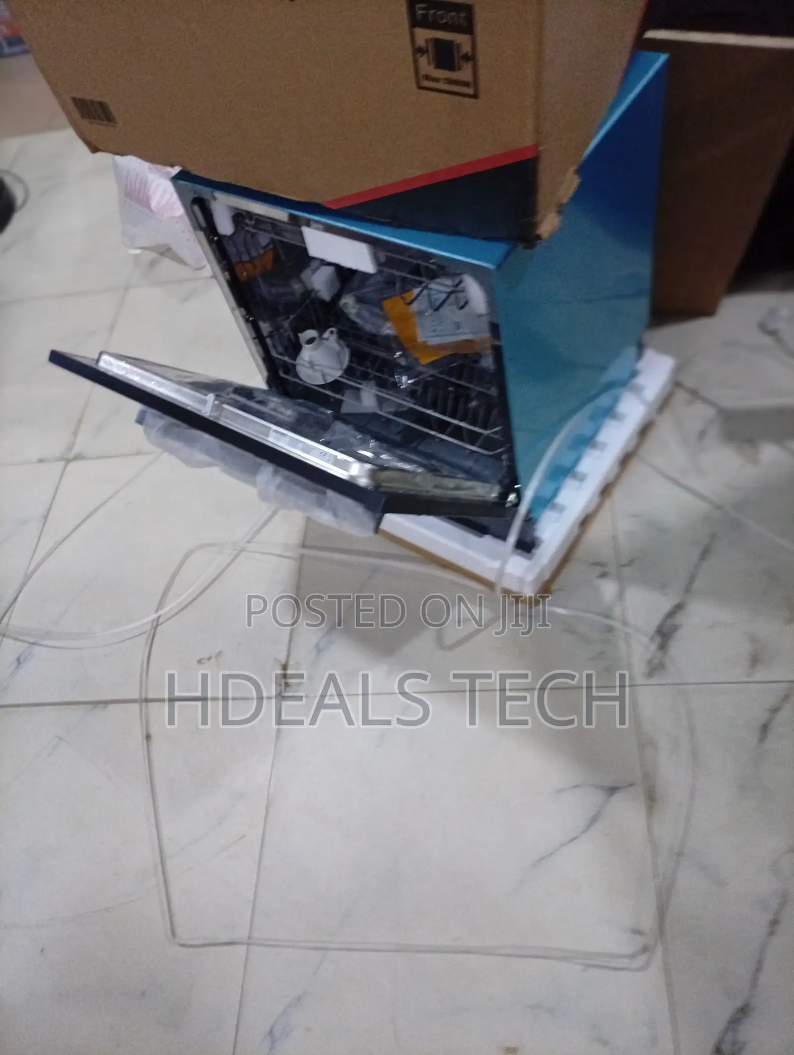 Heavy-Duty Phiima Dishwasher – Handles Large Loads