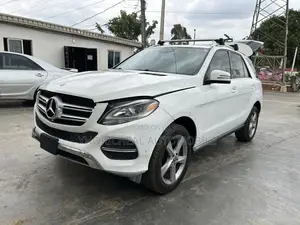 Mercedes-Benz GLE-Class GLE 550 4MATIC 2017 White