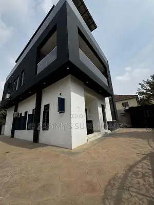 3bdrm Block of Flats in Maitama for rent