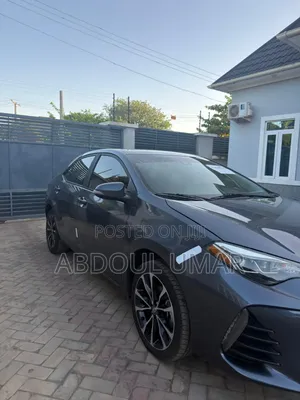 Toyota Corolla SE Special Edition 4dr Sedan (1.8L 4cyl CVT) 2017 Gray