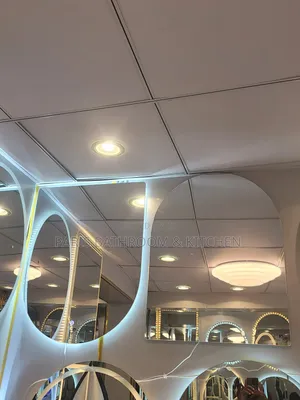 Frameless Arch Pill-Shaped Led Mirrors