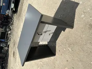 3 Feet Table