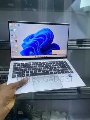 Laptop HP EliteBook 1040 G8 16GB Intel Core i7 SSD 512GB