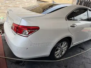 Lexus ES 350 2010 Off white