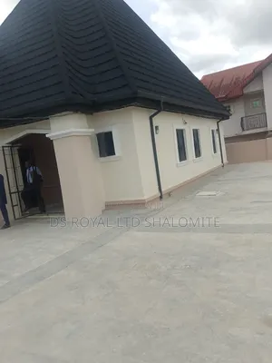 3bdrm Bungalow in Benin City for rent