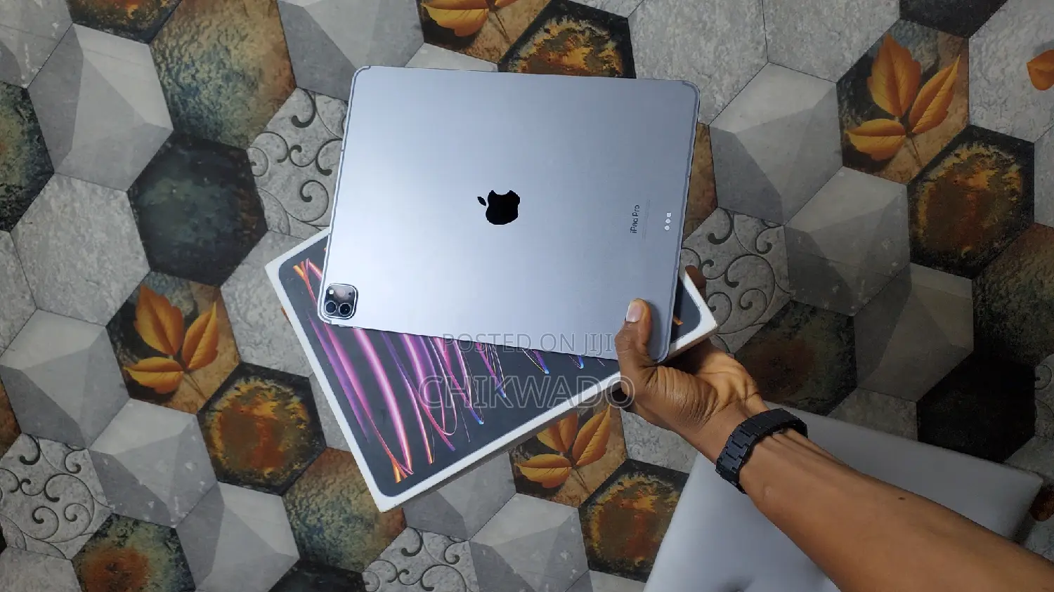 Apple iPad Pro (2022) 256 GB Gray