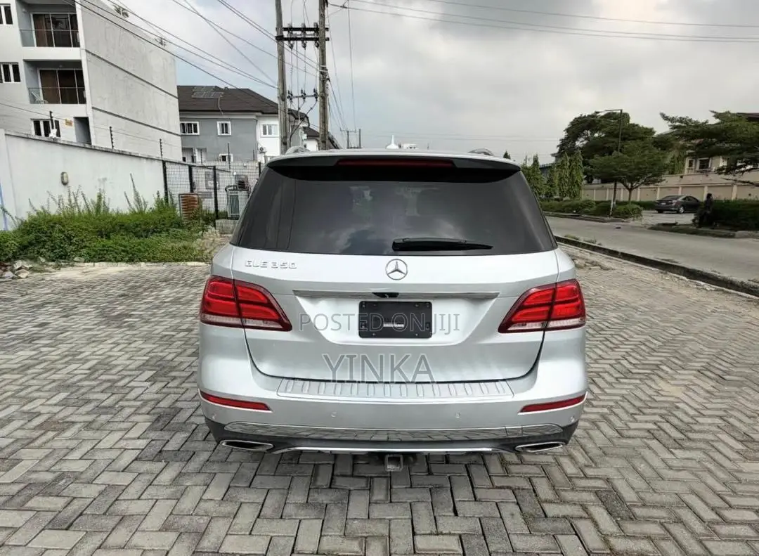 Mercedes-Benz GLE-Class 2017 Silver